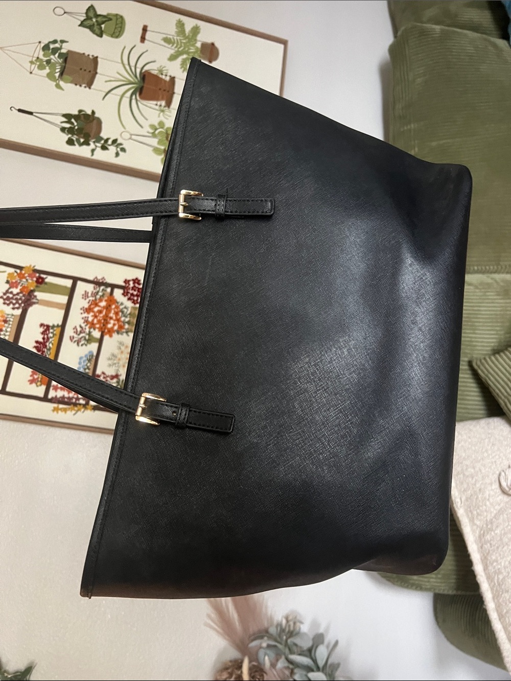 Michael Kors Black Saffiano Leather Tote with Gold Logo Charm - Picture 5 of 5